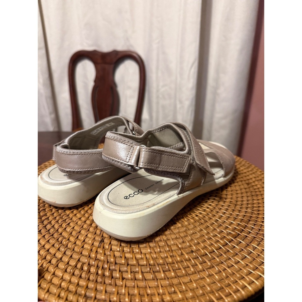 Ecco Simpil Sandal Metallic Taupe Leather‎ Walking Sandals Womens 9 40 - Picture 3 of 10